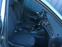 Personenauto - afbeelding 17 van  17