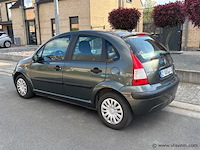 Personenauto - afbeelding 4 van  9