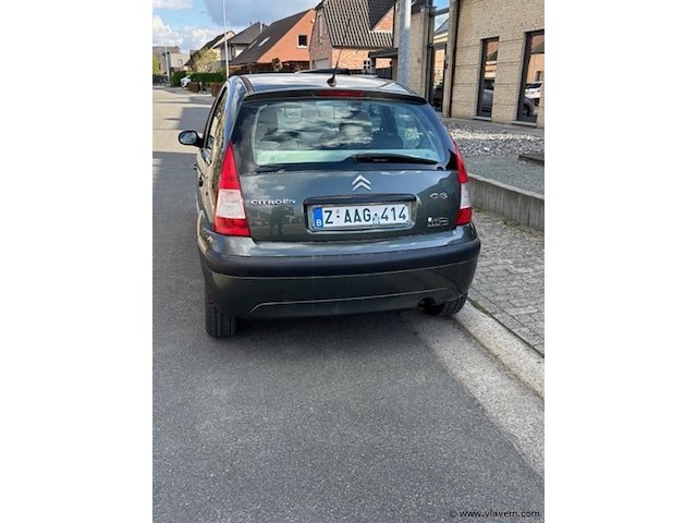 Personenauto - afbeelding 5 van  9