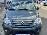 Personenauto - afbeelding 6 van  9