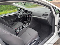 Personenauto - afbeelding 2 van  19