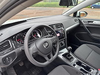 Personenauto - afbeelding 5 van  19