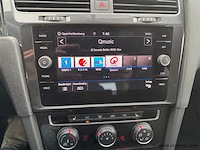 Personenauto - afbeelding 9 van  19