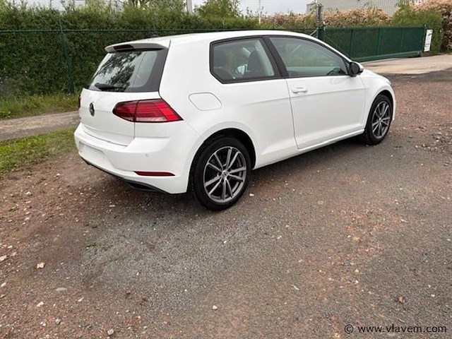 Personenauto - afbeelding 16 van  19