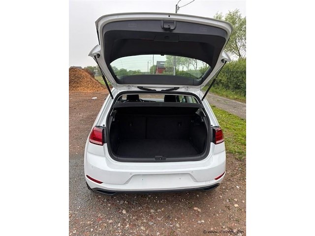 Personenauto - afbeelding 18 van  19