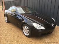Personenauto - afbeelding 11 van  23