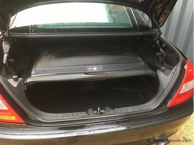Personenauto - afbeelding 19 van  23