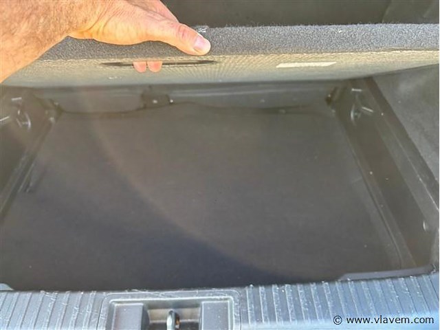 Personenauto - afbeelding 2 van  22