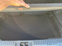 Personenauto - afbeelding 2 van  22