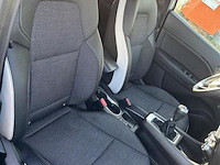 Personenauto - afbeelding 9 van  22