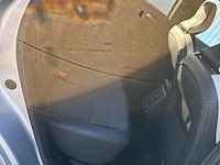 Personenauto - afbeelding 11 van  22