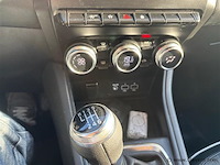 Personenauto - afbeelding 13 van  22