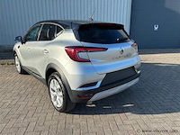 Personenauto - afbeelding 12 van  22