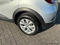 Personenauto - afbeelding 17 van  22