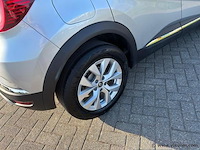 Personenauto - afbeelding 19 van  22