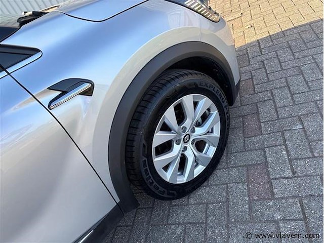 Personenauto - afbeelding 20 van  22