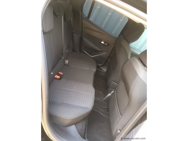 Personenauto - afbeelding 5 van  25