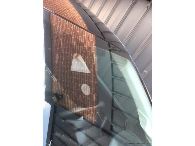 Personenauto - afbeelding 7 van  25