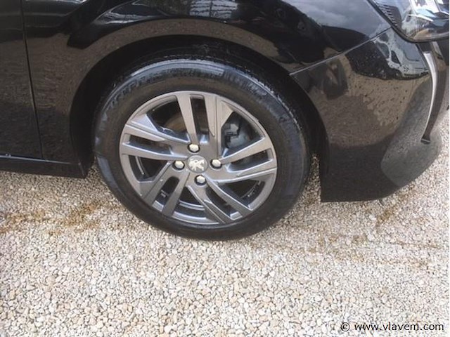 Personenauto - afbeelding 22 van  25