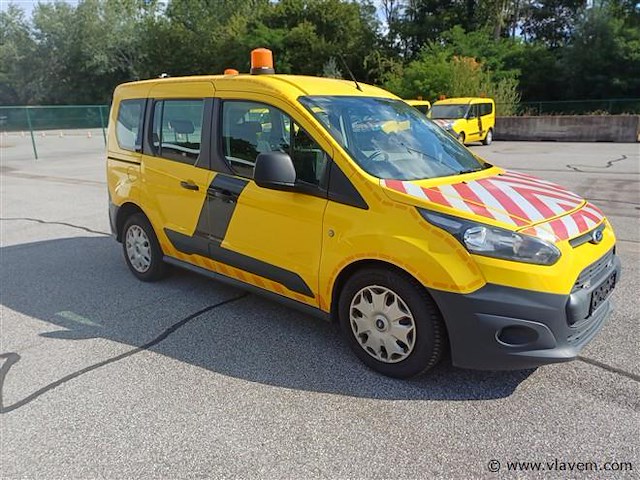 Personenauto - afbeelding 1 van  9