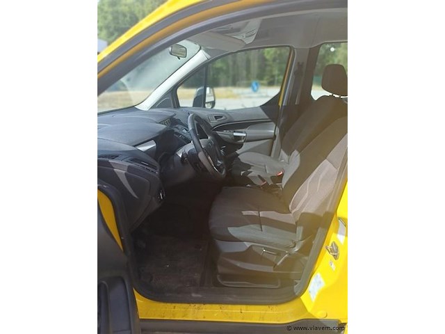 Personenauto - afbeelding 5 van  9