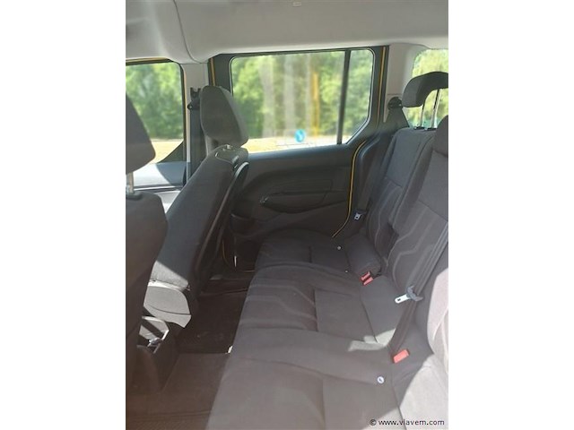 Personenauto - afbeelding 6 van  9