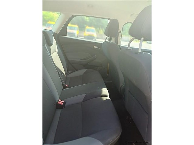 Personenauto - afbeelding 6 van  9