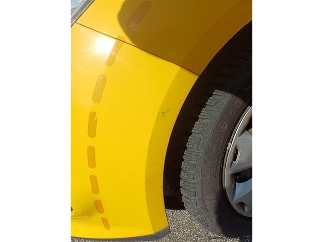 Personenauto - afbeelding 9 van  9