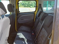 Personenauto - afbeelding 8 van  8