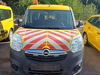 Personenauto - afbeelding 2 van  4