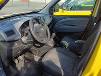 Personenauto - afbeelding 7 van  7