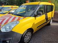 Personenauto - afbeelding 1 van  7