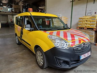 Personenauto - afbeelding 1 van  4