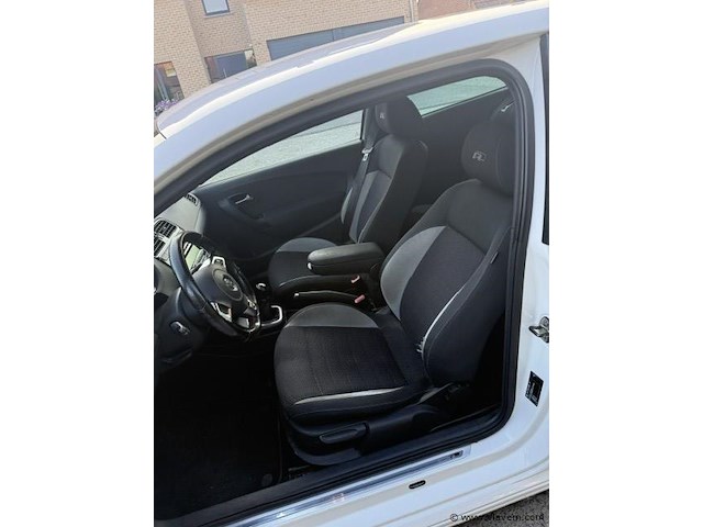 Personenauto - afbeelding 6 van  7