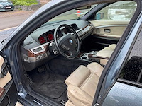 Personenauto - afbeelding 11 van  33