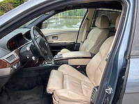 Personenauto - afbeelding 13 van  33
