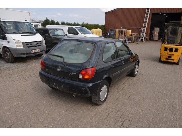 Personenwagen ford fiesta, chassisnummer: wf0bxxgajbva29125, bouwjaar: 29/10/1997 met inschrijvingsbewijs, gelijkvormigheidsattest, schouwingsbewijs (verlopen), 1 sleutel - afbeelding 21 van  30