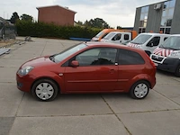 Personenwagen ford fiesta, type jd3, variant a9ja1, versie 5bdbkb, chassisnummer wf0dxxgajd6g67119, bouwjaar 12-12-2006 (2 sleutels, boorddocumanten: gelijkvormigheidsattest) (voertuig rijdt) - afbeelding 4 van  35