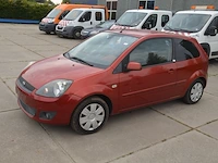 Personenwagen ford fiesta, type jd3, variant a9ja1, versie 5bdbkb, chassisnummer wf0dxxgajd6g67119, bouwjaar 12-12-2006 (2 sleutels, boorddocumanten: gelijkvormigheidsattest) (voertuig rijdt)