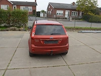 Personenwagen ford fiesta, type jd3, variant a9ja1, versie 5bdbkb, chassisnummer wf0dxxgajd6g67119, bouwjaar 12-12-2006 (2 sleutels, boorddocumanten: gelijkvormigheidsattest) (voertuig rijdt) - afbeelding 25 van  35