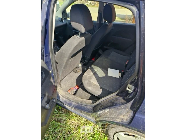 Personenwagen ford fiesta - afbeelding 6 van  15