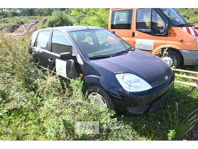 Personenwagen ford fiesta - afbeelding 1 van  15