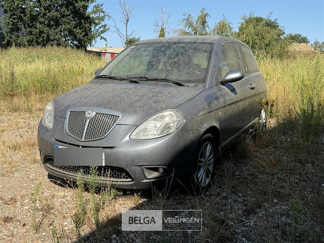 Personenwagen lancia - afbeelding 1 van  25