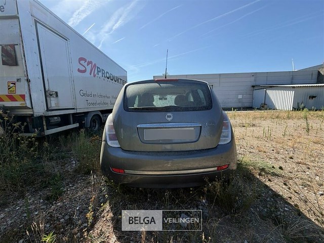 Personenwagen lancia - afbeelding 15 van  25
