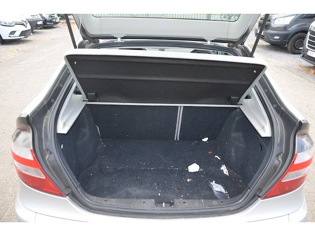 Personenwagen mercedes c180, type 203cl, variant r846k0, versie lhaaa402, ch.nr. wdb2037461a65287, bouwjaar 03-05-2004 (sleutel, alle boorddocumenten) (1) - afbeelding 2 van  40