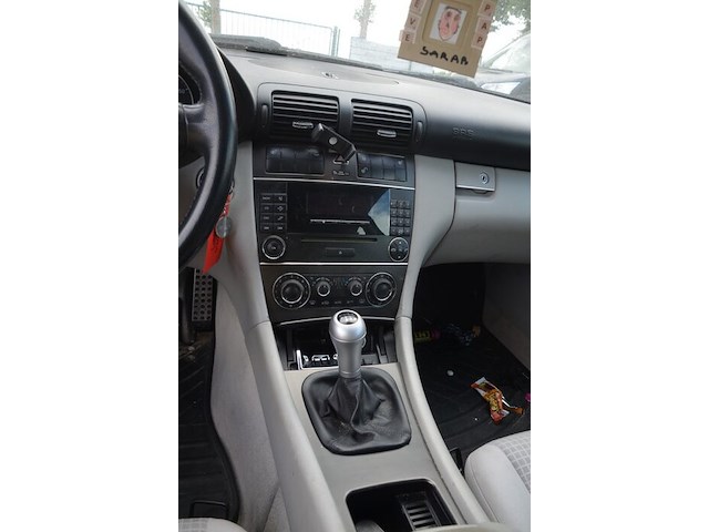 Personenwagen mercedes c180, type 203cl, variant r846k0, versie lhaaa402, ch.nr. wdb2037461a65287, bouwjaar 03-05-2004 (sleutel, alle boorddocumenten) (1) - afbeelding 8 van  40