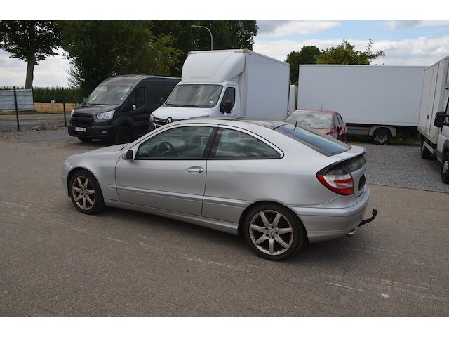 Personenwagen mercedes c180, type 203cl, variant r846k0, versie lhaaa402, ch.nr. wdb2037461a65287, bouwjaar 03-05-2004 (sleutel, alle boorddocumenten) (1) - afbeelding 12 van  40