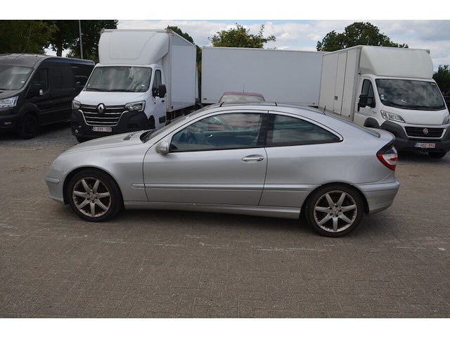 Personenwagen mercedes c180, type 203cl, variant r846k0, versie lhaaa402, ch.nr. wdb2037461a65287, bouwjaar 03-05-2004 (sleutel, alle boorddocumenten) (1) - afbeelding 23 van  40