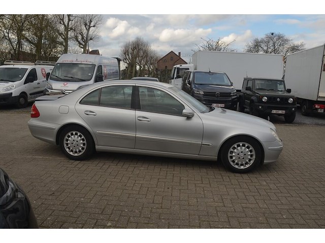 Personenwagen mercedes e220 cdi, type 211, variant u00cf0, variant tdaaa510, ch.nr. wdb2110061a407241, bouwjaar 23-09-2003 (sleutel, inschrijvingsbewijs deel i en gelijkvormigheidsattest) - afbeelding 25 van  30