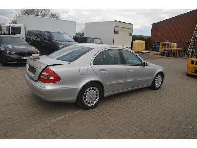 Personenwagen mercedes e220 cdi, type 211, variant u00cf0, variant tdaaa510, ch.nr. wdb2110061a407241, bouwjaar 23-09-2003 (sleutel, inschrijvingsbewijs deel i en gelijkvormigheidsattest) - afbeelding 26 van  30